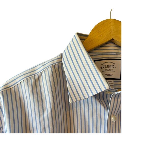 Charles Tyrwhitt | Non-Iron Blue + White Striped Classic Fit Shirt | 17/35 - Picture 1 of 6